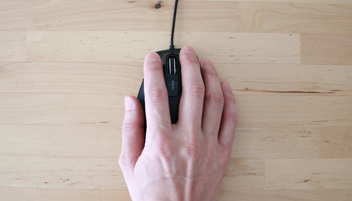 CAD用マウス-手を置く01